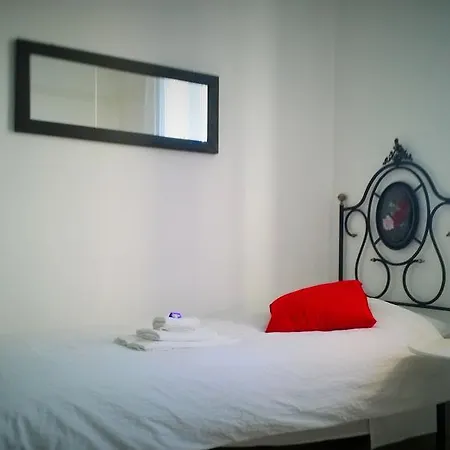 Apartman Dimora Tipica E Molto Centrale